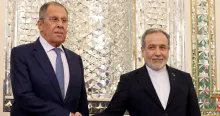 Editorial photograph illustrating Russia gains from the Iran war, but escalation limits Moscow’s room to exploit it
